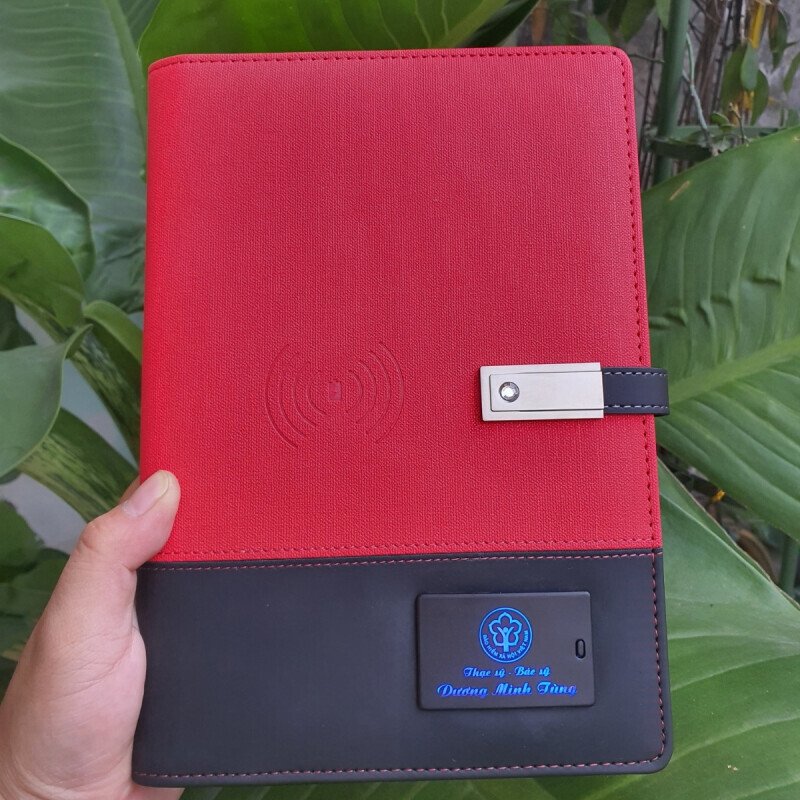 18 lý do bạn nên chọn sổ tay đa năng 4 in 1 để làm quà tặng doanh nghiệp cao cấp